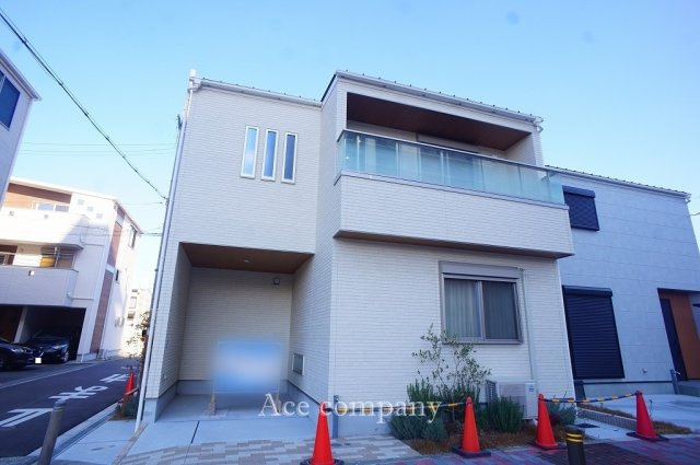 【外観】 | 平野区長吉長原西3丁目 | 【南西角地☆新築完成済み☆制震ダンパー「MIRAIE」標準装備☆】ローン返済目安：月々約122506円（頭金0円、変動金利0.875％、返済期間40年、ボーナス払い無しで試算しています）