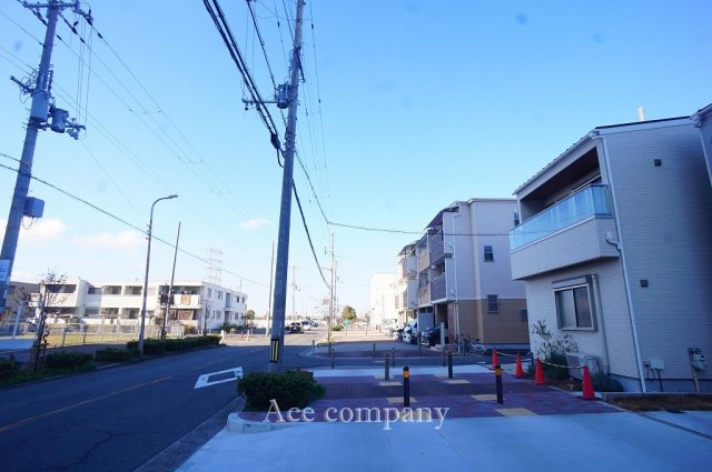 【前面道路含む現地写真】 | 平野区長吉長原西3丁目 | 広い南側の道路は歩道付きです♪