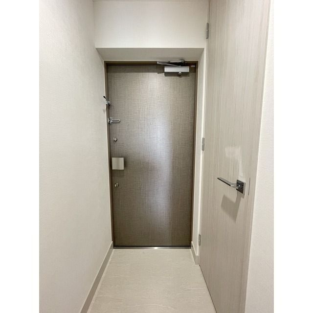 ＢＬＡＵ本所春日通りの玄関