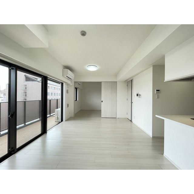 ＢＬＡＵ本所春日通りの居間・リビング