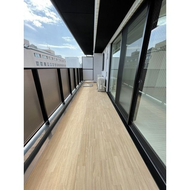 ＢＬＡＵ本所春日通りのバルコニー