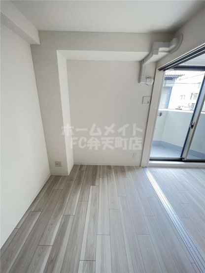 【寝室】 | La Benten | 落ち着いて過ごせるお部屋なので、寝室にいかがでしょうか