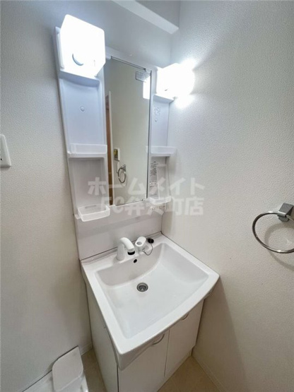 【洗面所】 | La Benten | スペースが確保できる洗面所です