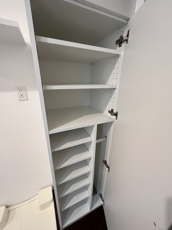 スタジオフラット鶴見中央の玄関|シューズボックスで玄関すっきり♪