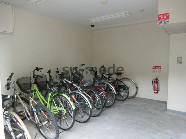 ヴェルデカーサ茨木の駐車場