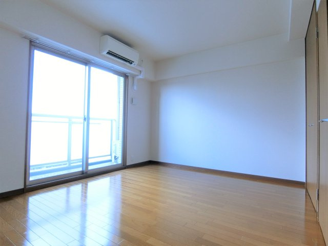 ヴェルデカーサ茨木の居間・リビング