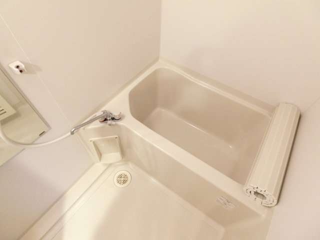 ヴェルデカーサ茨木の浴室