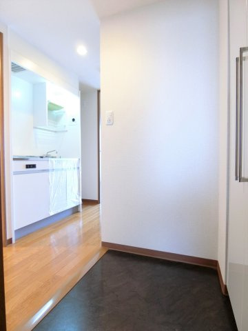 ヴェルデカーサ茨木の玄関