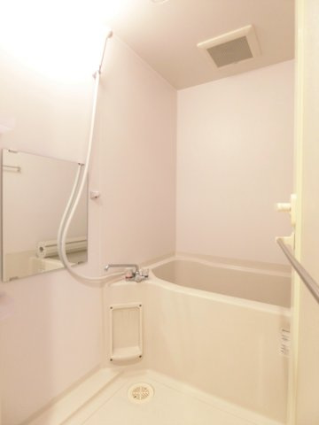 ヴェルデカーサ茨木の浴室