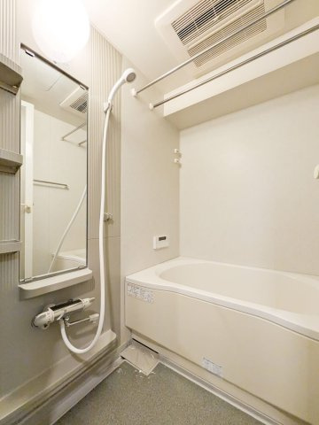 クレイン諸口の浴室