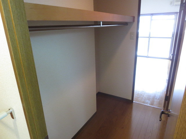 クレイン諸口の収納