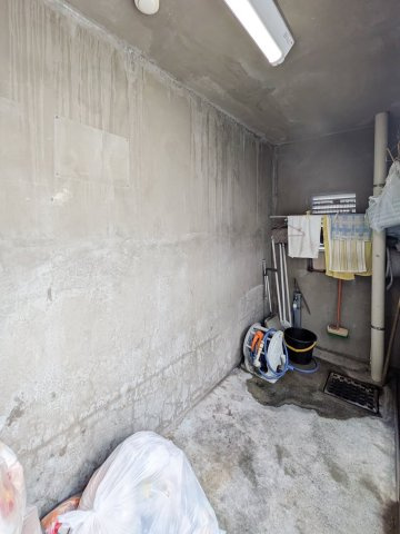 クレイン諸口の駐車場