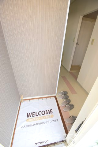 【玄関】 | 明るい玄関です