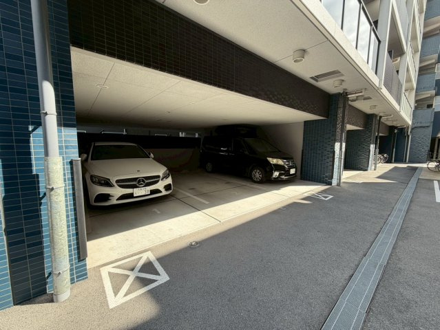 プレサンスOSAKA DOMECITYビーツの駐車場