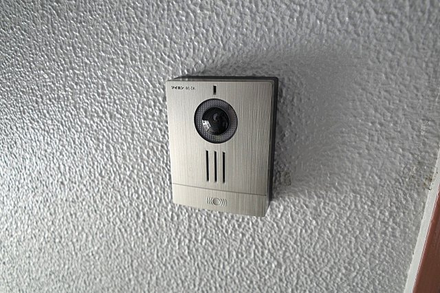 上高丸厚生年金住宅3号棟のセキュリティ|モニターフォンで顔が分かり安心です
