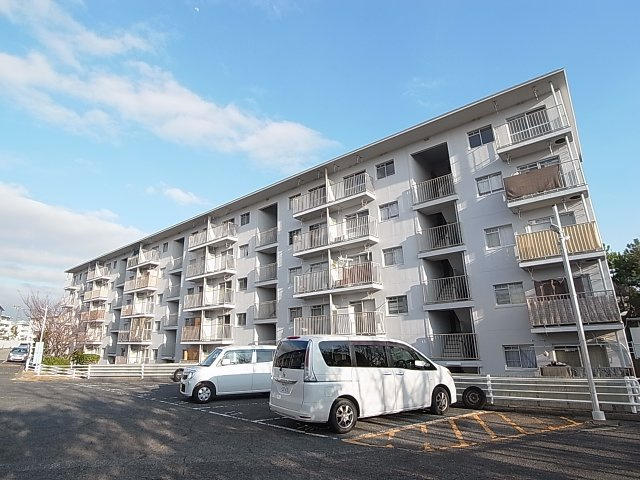 上高丸厚生年金住宅3号棟