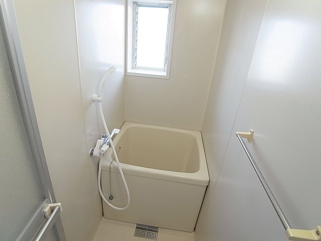 上高丸厚生年金住宅3号棟の浴室|サーモスタット式レバー交換済のお風呂