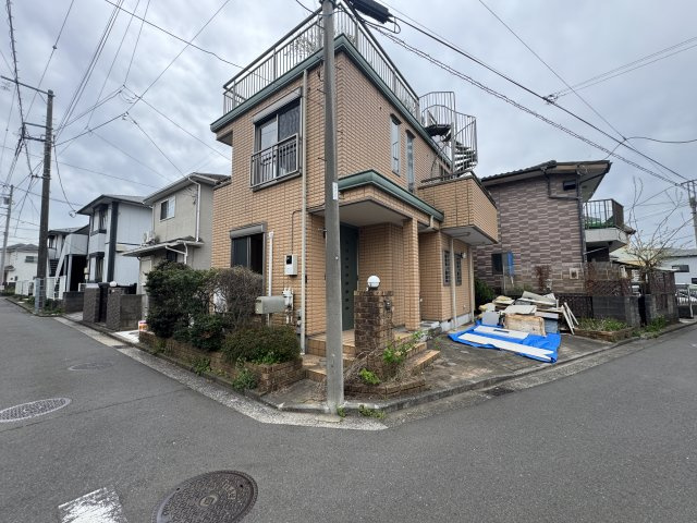 屋上バルコニーがある一戸建て住宅／瀬谷区本郷1丁目