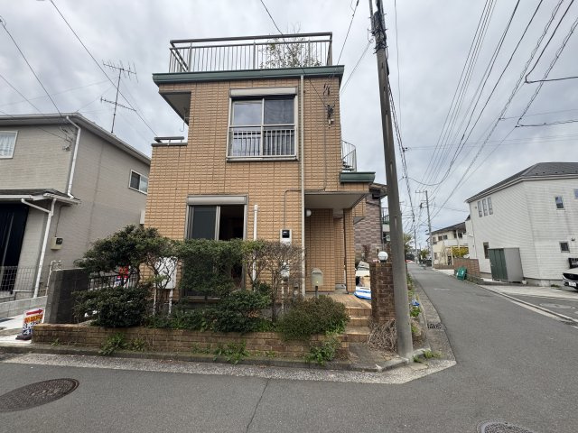 屋上バルコニーがある一戸建て住宅／瀬谷区本郷1丁目の外観
