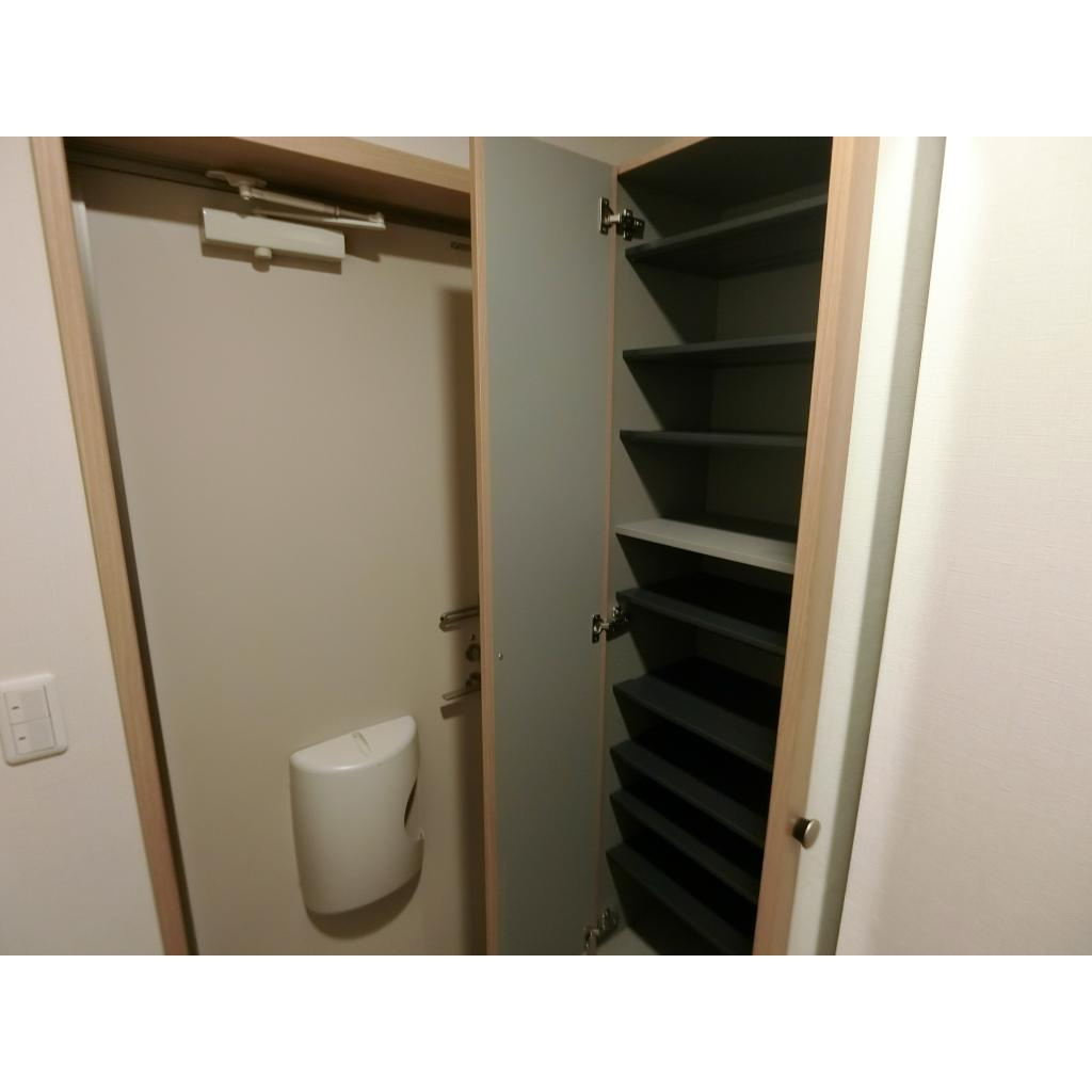 リリーフの収納