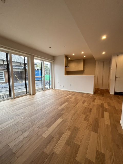 Ｗ．ＧｒｅｅｎＣｏｕｒｔ　Ｃ棟の居間・リビング