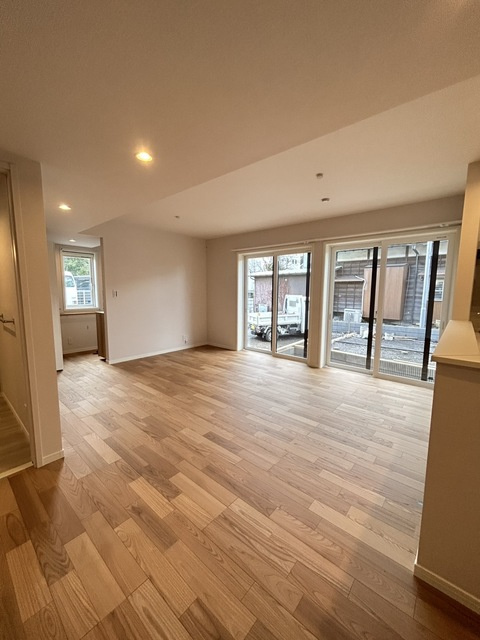 Ｗ．ＧｒｅｅｎＣｏｕｒｔ　Ｃ棟の居間・リビング