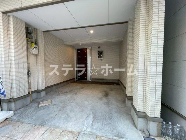 新高5 中古戸建の駐車場|駐車場に車を止められます