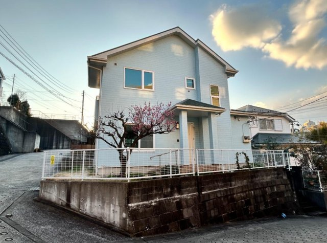 横浜市磯子区栗木２丁目 中古戸建て【仲介手数料無料】カースペース2台