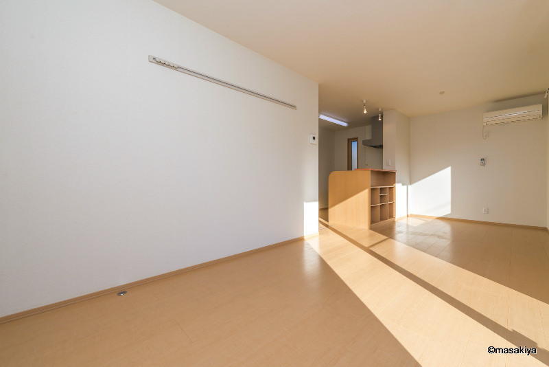 プリモ桜の居間・リビング|ベッドルーム