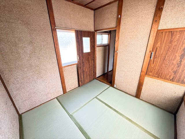下六万寺2丁目　中古戸建　の和室