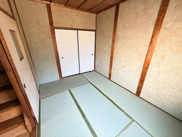 下六万寺2丁目　中古戸建　の和室