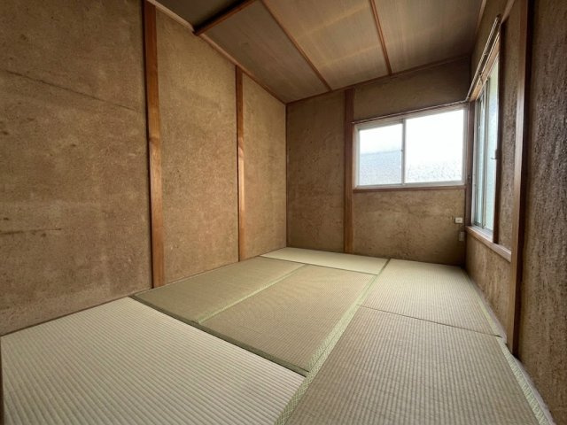 下六万寺2丁目　中古戸建　の和室