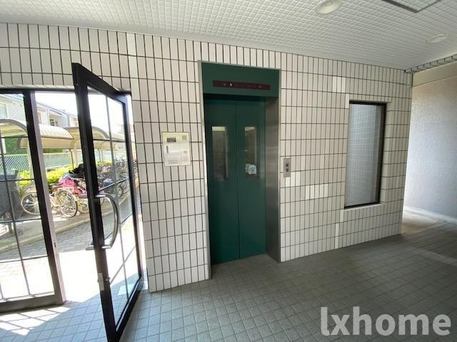 サンハート南茨木のロビー|建物の内部です