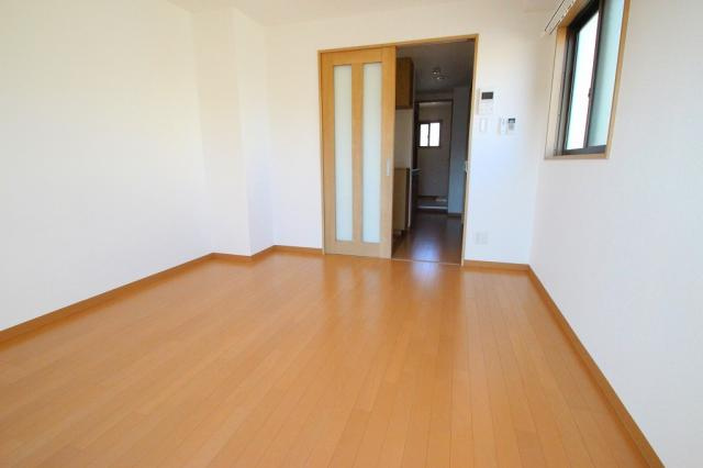 サニーハウスの洋室