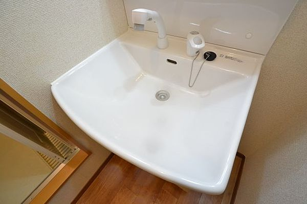 山麓荘の洗面所