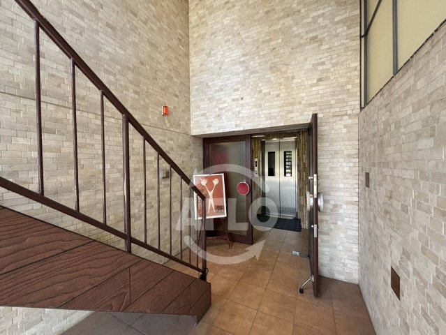 山五ビルのロビー