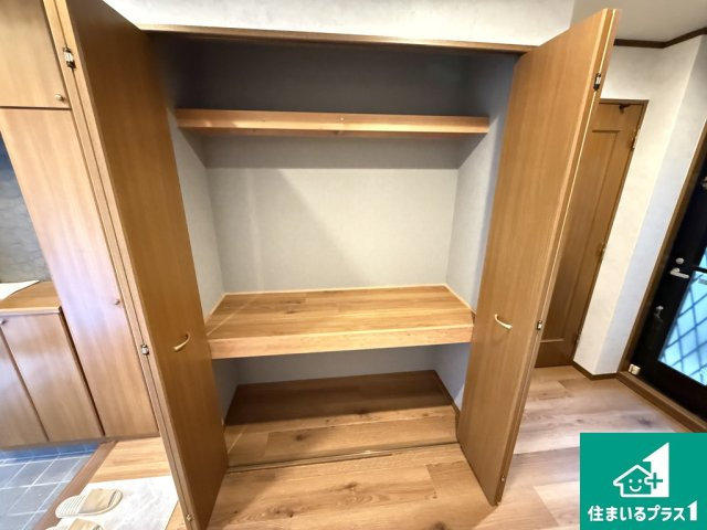 鷹合２丁目　リフォーム済み戸建ての収納