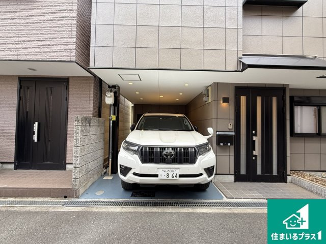 鷹合２丁目　リフォーム済み戸建ての駐車場