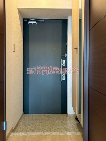 リ・エミネンスの玄関|落ち着いた玄関です