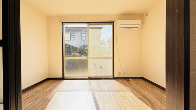 ジャルダンソレールEの居間・リビング|別号数タイプ