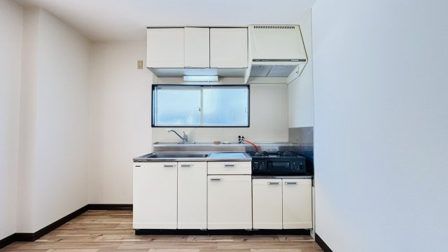 ジャルダンソレールEのキッチン|別号数タイプ