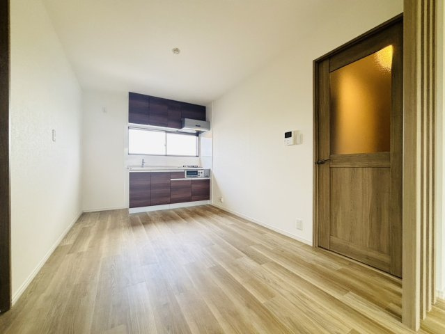 MAY美しが丘C棟の居間・リビング|別号数タイプ