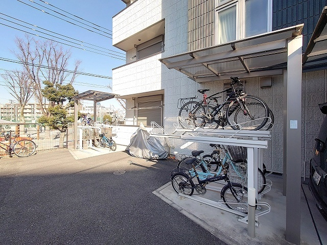 カーサラミーナのその他共用部分|★屋根付き駐輪場★
