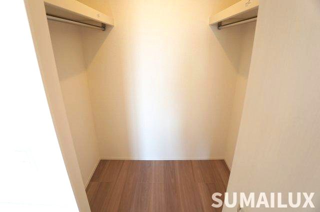 ラ・メゾン　ドゥの収納|写真は反転タイプです。