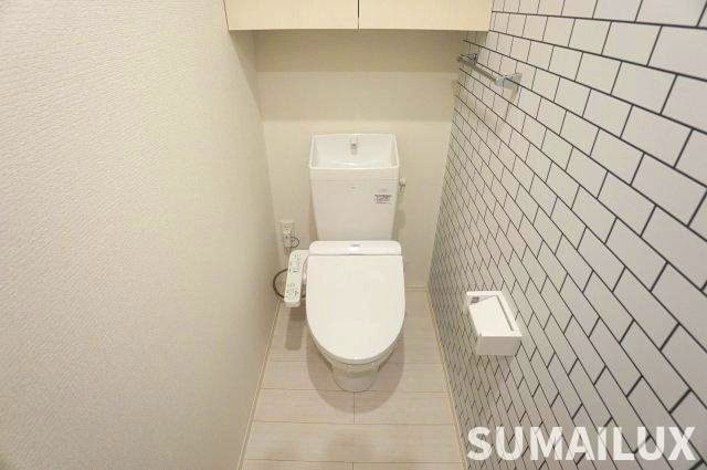 ラ・メゾン　ドゥのトイレ|写真は反転タイプです。