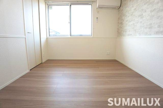 ラ・メゾン　ドゥの居間・リビング|写真は反転タイプです。