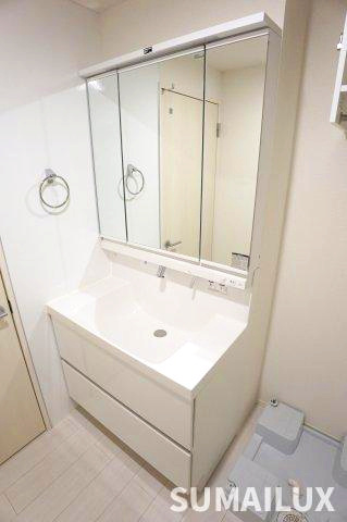 ラ・メゾン　ドゥの洗面所|写真は反転タイプです。