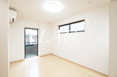 【居間・リビング】 | ニュー・フォンテ北千住 | 洋室のお部屋です。