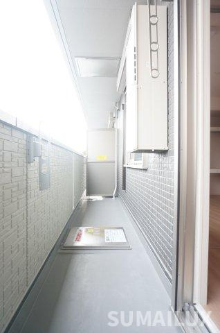 熊本市東区月出８丁目のアパートのバルコニー