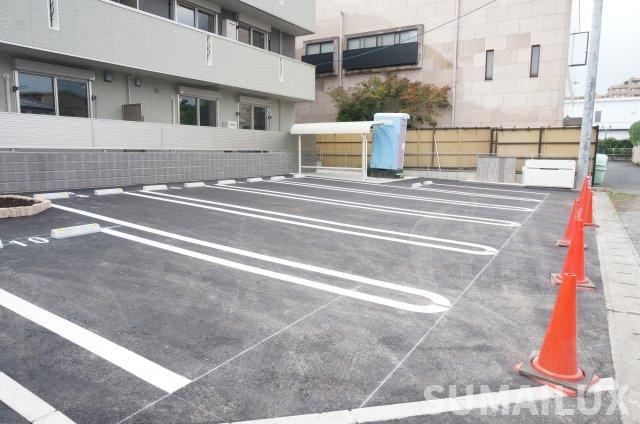 熊本市東区月出８丁目のアパートの駐車場